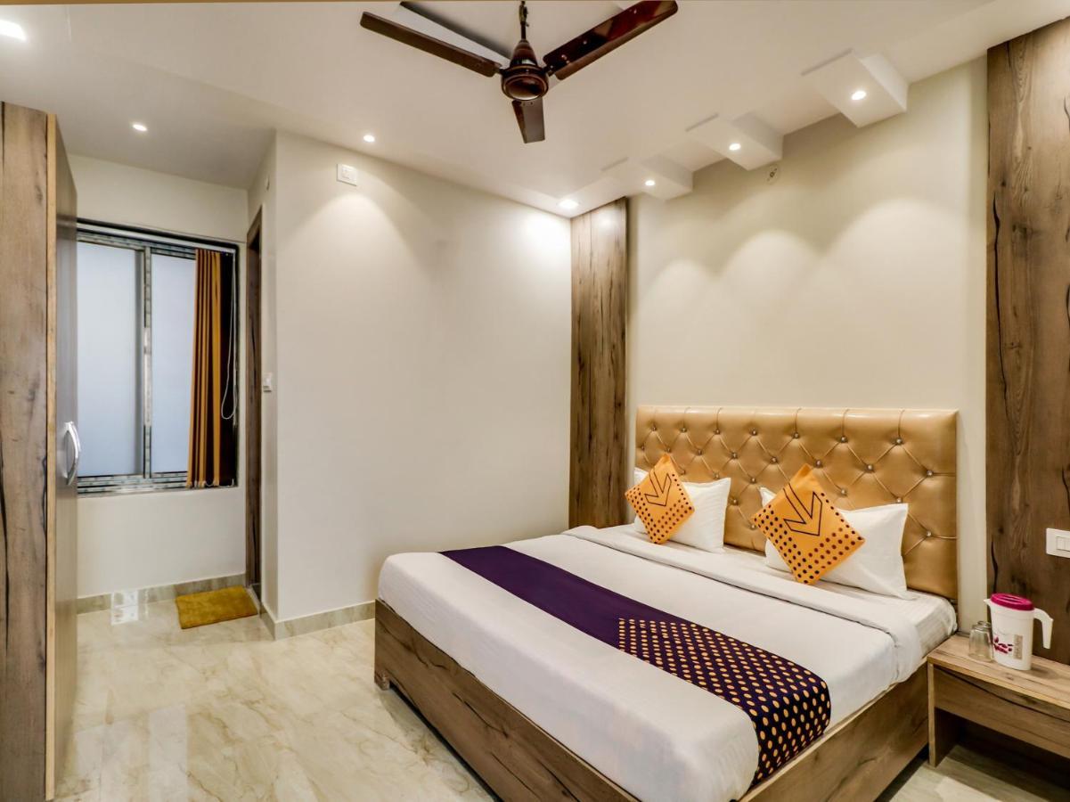 Spot On 69549 Hotel Shri Ram Kashi Muthiganj Buitenkant foto